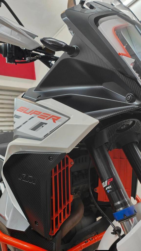 Carbon peinture hydro painting, Motos, Pièces | Autre