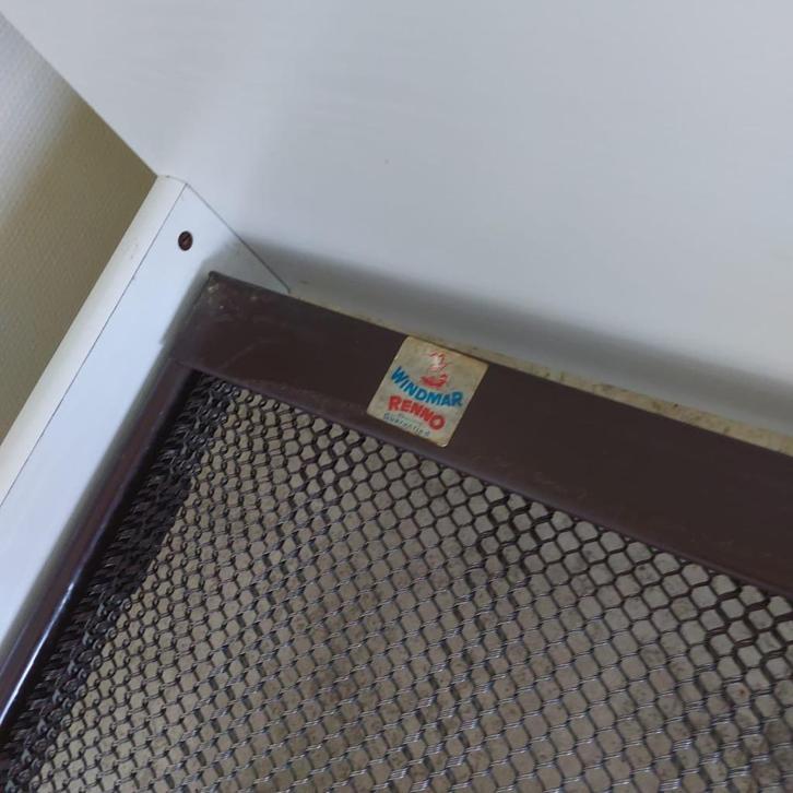 Bed met metalen frame Windmar Renno – stevig en retro, Maison & Meubles, Chambre à coucher | Lits, Utilisé, Une personne, 90 cm