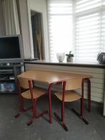 Kindertafel + 2 stoeltjes en bijbehorende speelgoedkast, Enlèvement