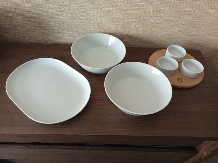 Masterchef diepe borden en serveer schalen, Huis en Inrichting, Keuken | Servies, Gebruikt, Overige typen, Effen, Ophalen