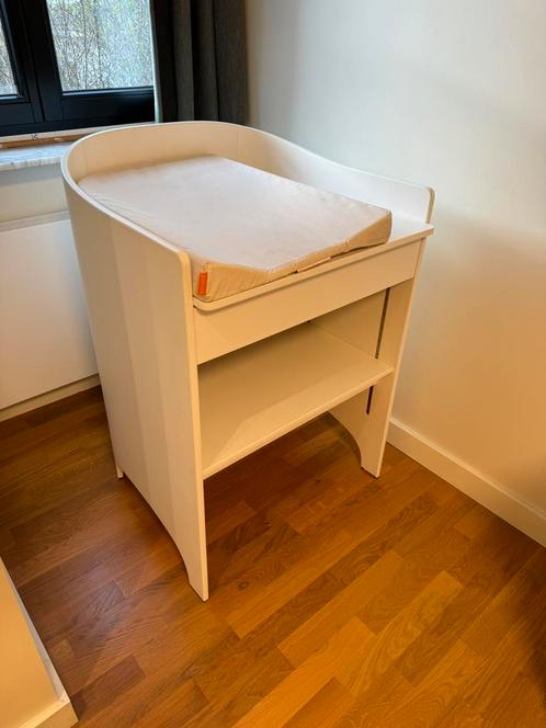 Verzorgingstafel tot bureau van Leander, Enfants & Bébés, Chambre d'enfant | Commodes & Armoires, Comme neuf, Commode, Enlèvement