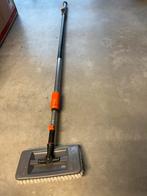 Gardena steel met borstel accessoire, Maison & Meubles, Produits de nettoyage, Enlèvement, Brosse ou Balai