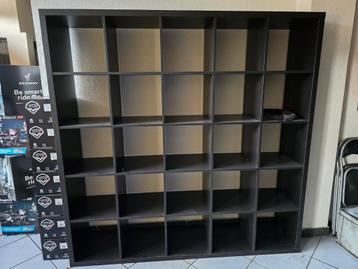 Kallax vakkenkast 180x180 beschikbaar voor biedingen