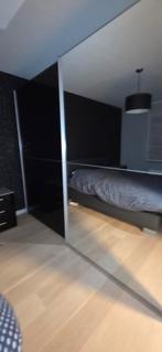 Tijdloze kleerkast + nachtkastjes + commode + matras, Huis en Inrichting, Kasten | Kleerkasten, Ophalen, Tijdloos, design, Zo goed als nieuw