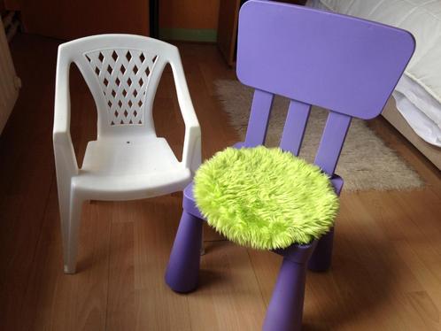 Lot de deux chaises enfant - Ikea Mammut mauve + une blanche, Kinderen en Baby's, Kinderkamer | Tafels en Stoelen, Zo goed als nieuw