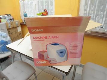 machine a pain disponible aux enchères