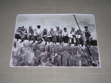 Lunch atop a skyscraper op canvas      beschikbaar voor biedingen