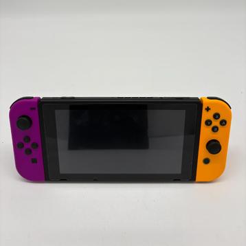 NINTENDO Switch Console - Paars/Geel - met dockingstation beschikbaar voor biedingen
