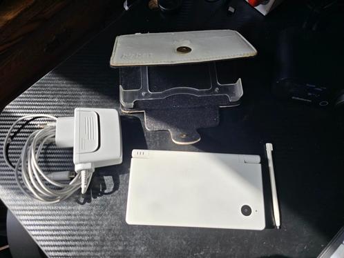 Nintendo DSi Blanche – Très Bon État – Chargeur, Stylet & Ho, Games en Spelcomputers, Spelcomputers | Nintendo DS, Gebruikt, Dsi