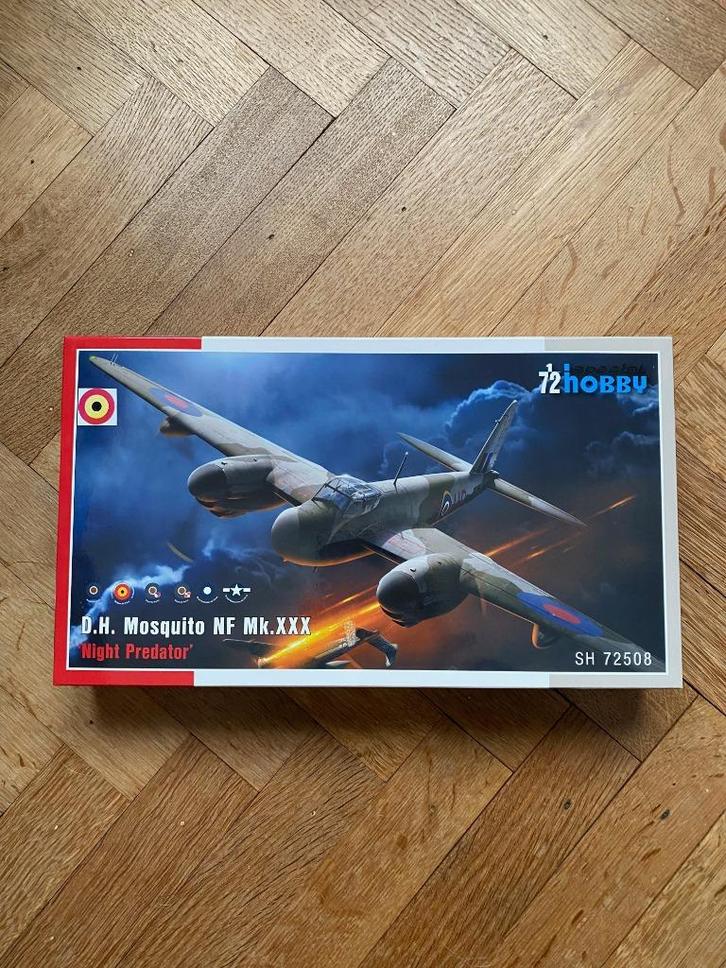 DE HAVILLAND MOSQUITO NF MK.XXX - BELGISCHE LUCHTMACHT, Hobby en Vrije tijd, Modelbouw | Vliegtuigen en Helikopters, Nieuw, Vliegtuig