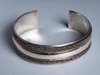 Etnische antieke open zilveren armband, Verzenden, Gebruikt, Zilver, Zilver