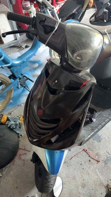 piaggio zip a klasse beschikbaar voor biedingen