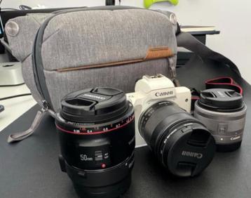 Canon M50 Mark II + verschillende lenzen beschikbaar voor biedingen