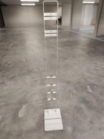 Houder/ staander voor Dyson beschikbaar voor biedingen