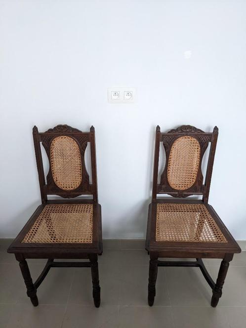 2 vintage eiken stoelen, Antiek en Kunst, Antiek | Meubels | Stoelen en Sofa's, Ophalen