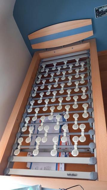 bed - gelamineerd beukenhout met lattoflex 200x90 beschikbaar voor biedingen
