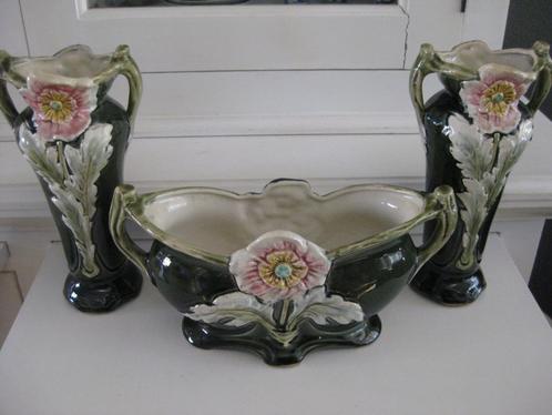 ART NOUVEAU 2 vazen + cachepot QUAREGNON L'ABEILLE, Antiek en Kunst, Antiek | Vazen, Ophalen