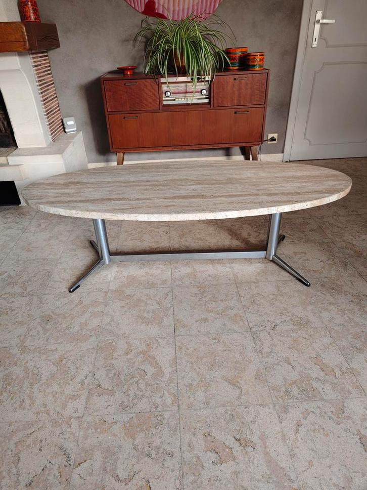 Belle table basse vintage en travertin, ovale, 146 cm, Maison & Meubles, Tables | Tables de salon, Ovale, Enlèvement