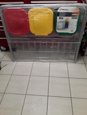 Vuilniszakhouder beschikbaar voor biedingen