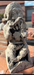 Antiek witstenen ornament “spuwer” Kerkornament, Enlèvement