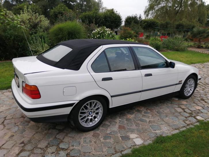 BMW BAUR 318i E36 dec 1996., Auto's, BMW, Particulier, 3 Reeks, ABS, Airbags, Centrale vergrendeling, Elektrische buitenspiegels