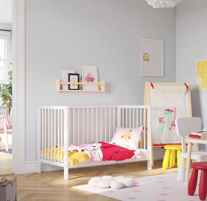 Lit bébé IKEA GULLIVER blanc –60120cm + matelas, Kinderen en Baby's, Kinderkamer | Complete kinderkamers, Zo goed als nieuw, Jongetje of Meisje
