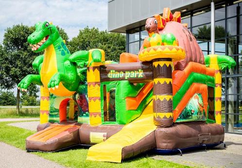 Springkasteel Multiplay Dinoworld Te Huur, Hobby & Loisirs créatifs, Articles de fête | Location, Neuf, Enlèvement