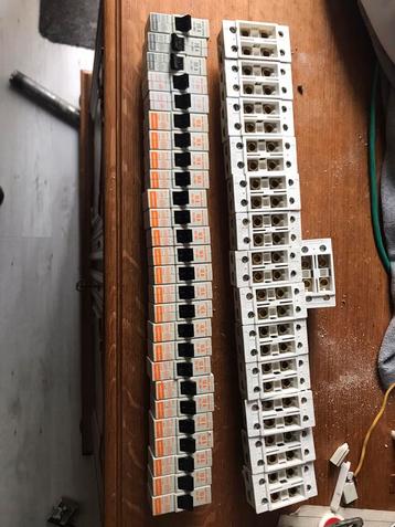Zekering automaten 10-16-20 ampere  beschikbaar voor biedingen