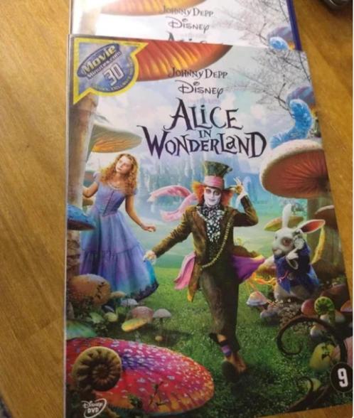 Dvd Alice in Wonderland Disney Johnny Depp, CD & DVD, DVD | Films d'animation & Dessins animés, Envoi