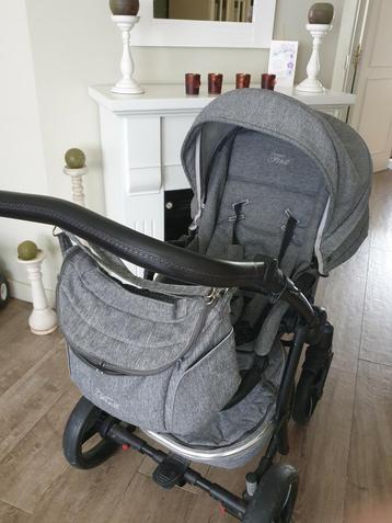 First kinderwagen beschikbaar voor biedingen