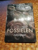 Boek fossielen, Zo goed als nieuw, Verzenden