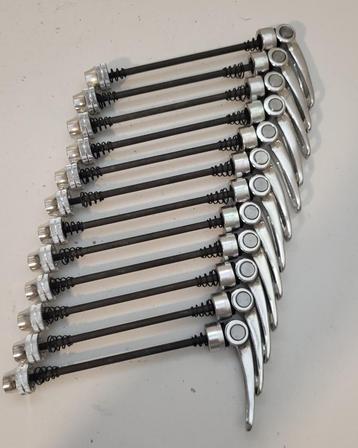 100 mm 25 stuks fietssnelkoppeling --- 20€ beschikbaar voor biedingen