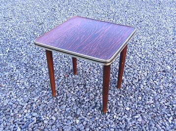 Vintage midcentury bijzettafeltje | plantentafel | krukje. beschikbaar voor biedingen