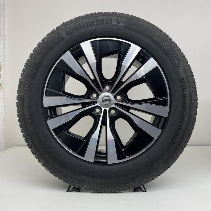 Volvo 18 inch velgen + winterbanden XC60 2017-, Auto-onderdelen, Banden en Velgen, Banden en Velgen, Winterbanden, 18 inch, 235 mm