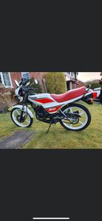 Kawasaki ar 50, Fietsen en Brommers, Zo goed als nieuw