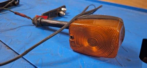 Richtingaanwijzer achter rechts oldtimer Moto Guzzi V50 III., Motoren, Onderdelen | Oldtimers, Gebruikt, Ophalen of Verzenden