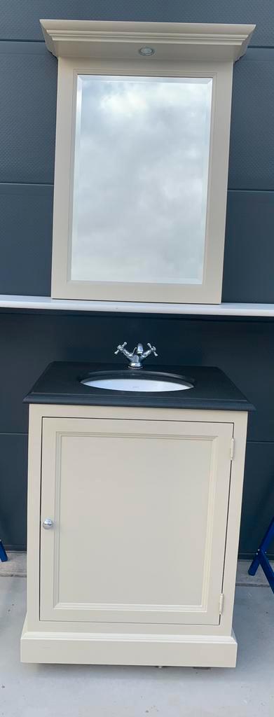 Van Heck badkamermeubel in landelijke stijl, Huis en Inrichting, Badkamer | Badkamermeubels, Gebruikt, Ophalen