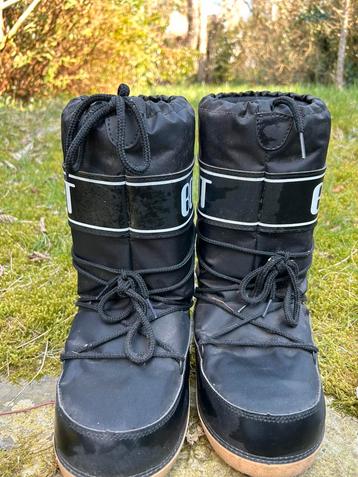 Bottes de neige enfant 38-40 Moon boots, Sport en Fitness, Skiën en Langlaufen, Ophalen, Zo goed als nieuw, Snowboots