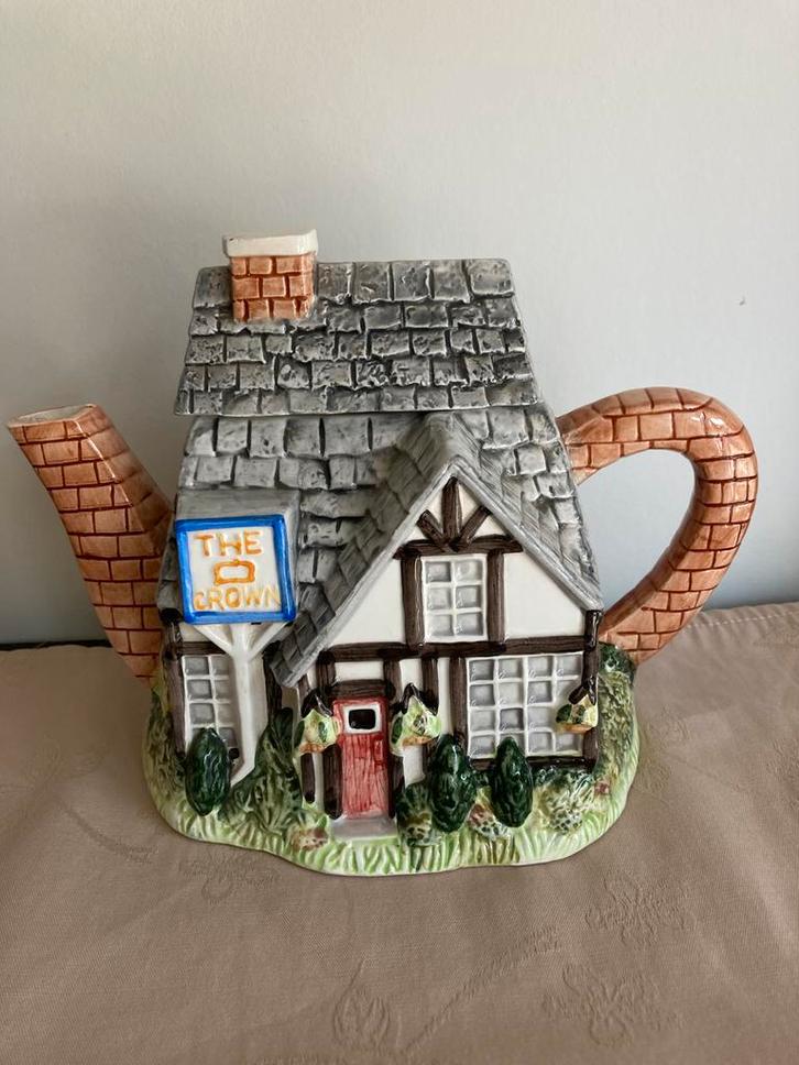 Theepot Western House Gifts The Crown Annie RoweWestern, Antiek en Kunst, Antiek | Servies los, Ophalen of Verzenden