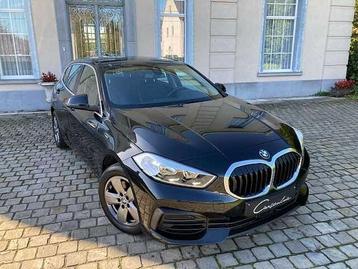 BMW 118 iA OPF Verwarmd Leder, Carplay, Garantie!