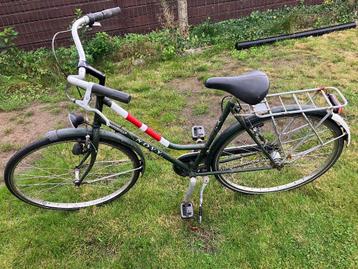 Damesfiets/studentenfiets beschikbaar voor biedingen