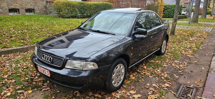 Audi A4 1.6i, Oldtimer, 1eigenaar., Auto's, Audi, Particulier, A4, ABS, Airbags, Boordcomputer, Centrale vergrendeling, Elektrische buitenspiegels