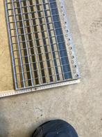 Roostertrappen 1 meter, Doe-het-zelf en Bouw, Metalen, Ophalen, Zo goed als nieuw, IJzer