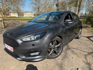 Ford Focus 1.5 ecoboost ST LINE AUTOMAAT OPENDAK beschikbaar voor biedingen