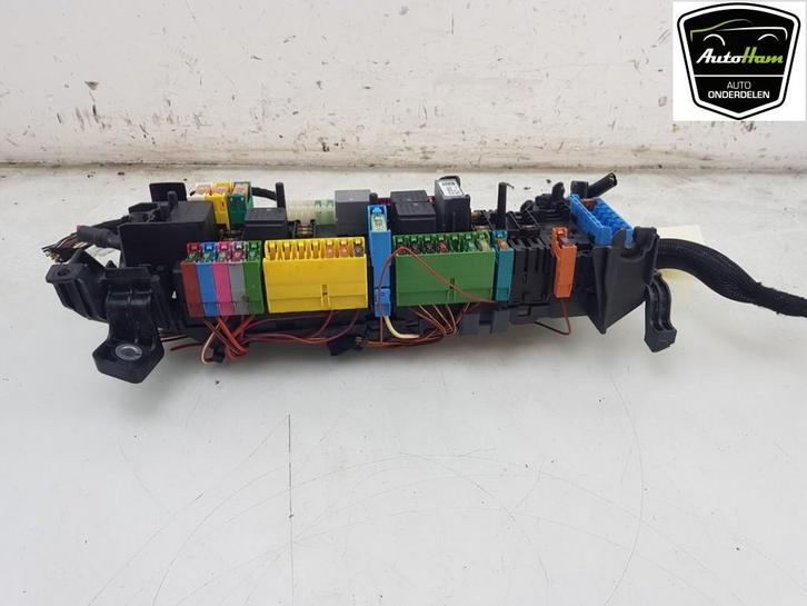 BOITIER FUSIBLES Mercedes-Benz CLA (117.3) (01-2013/03-2019), Autos : Pièces & Accessoires, Électronique & Câbles, Mercedes-Benz