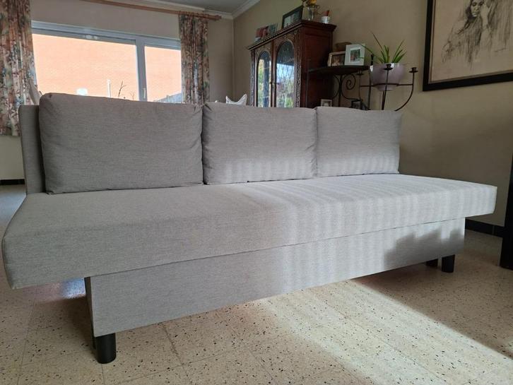 3-zits slaapbank Knisa, Huis en Inrichting, Slaapkamer | Slaapbanken, Zo goed als nieuw, 140 cm, 190 cm of minder, Beige, Grijs