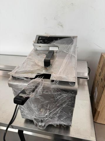 Friteuse à induction Hendi Kitchen Line beschikbaar voor biedingen