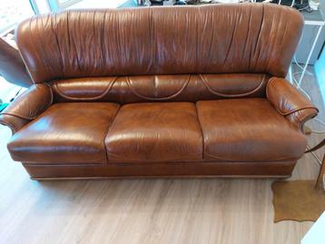 Salon (1 canapé, 2 fauteuils) en très beau cuir, état nickel