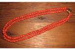 Collier antique de corail rouge à 2 voies avec serrure en or, Bijoux, Sacs & Beauté, Bijoux anciens, Avec pierre précieuse, Or