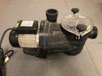 Zwembad- of vijverpomp, Ophalen, Zo goed als nieuw